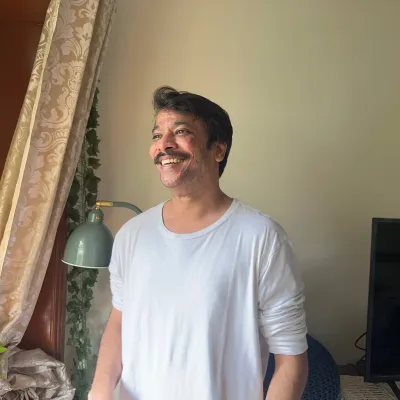 Actor, writer, theatre maker, acting coach, voice over artist