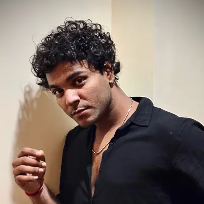 Actor  dance choreographer, performer, writer 