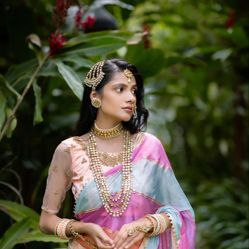 MODEL- Fashion and Jewellery 
