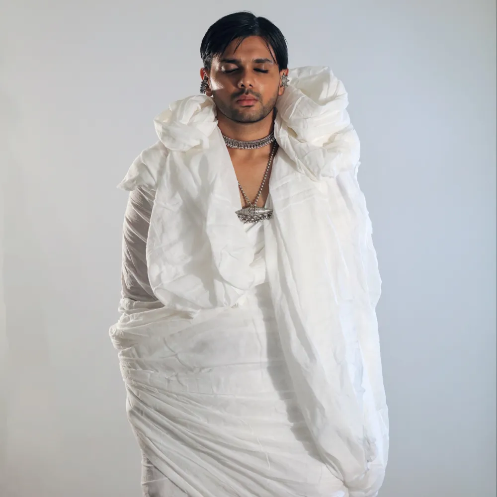 Darrean Fashion &amp; 'Sarvatrik Kala